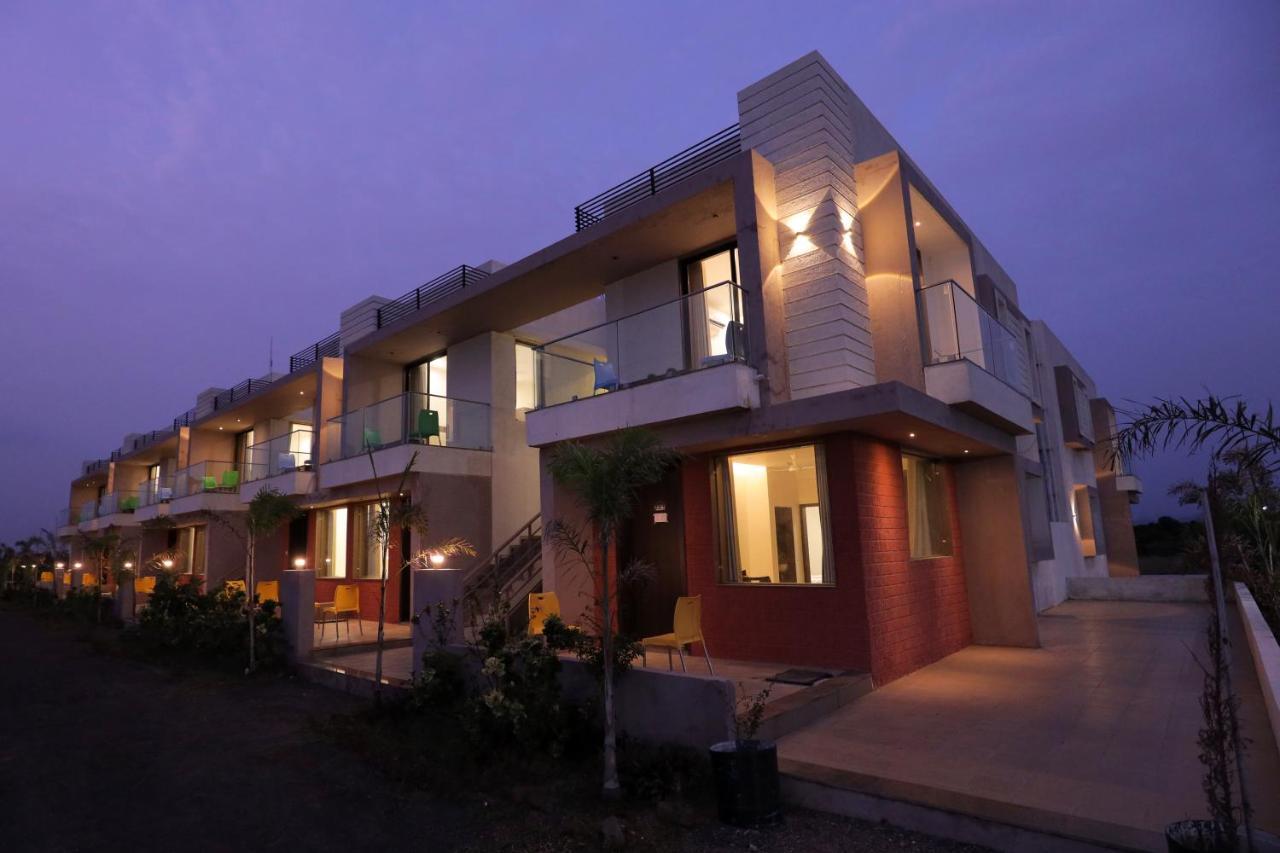 Leena Resort Garudeshwar Eksteriør bilde