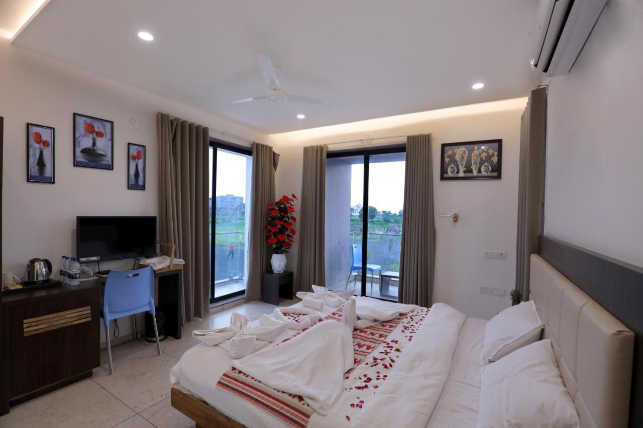 Leena Resort Garudeshwar Eksteriør bilde